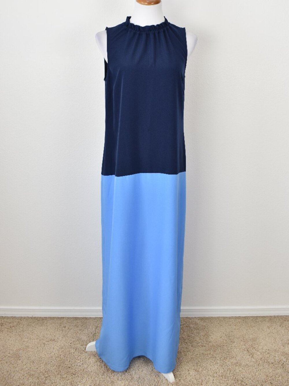 STS Sail to Sable Ruffle Neck Maxi Dress - S - Picture 2 of 10